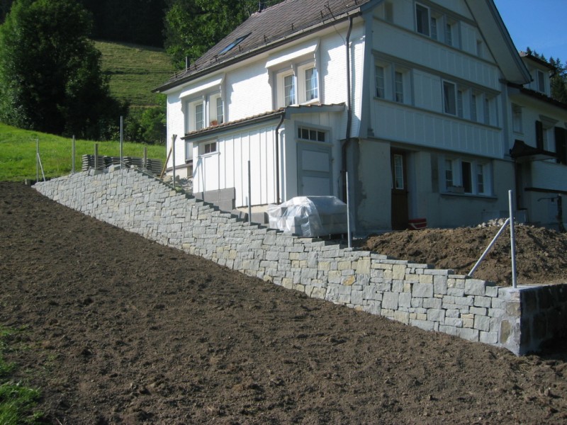 Wir helfen Ihnen bei der Umbau-Planung, aus Alt mach Neu, wir realisieren Ihren Traumgarten.
