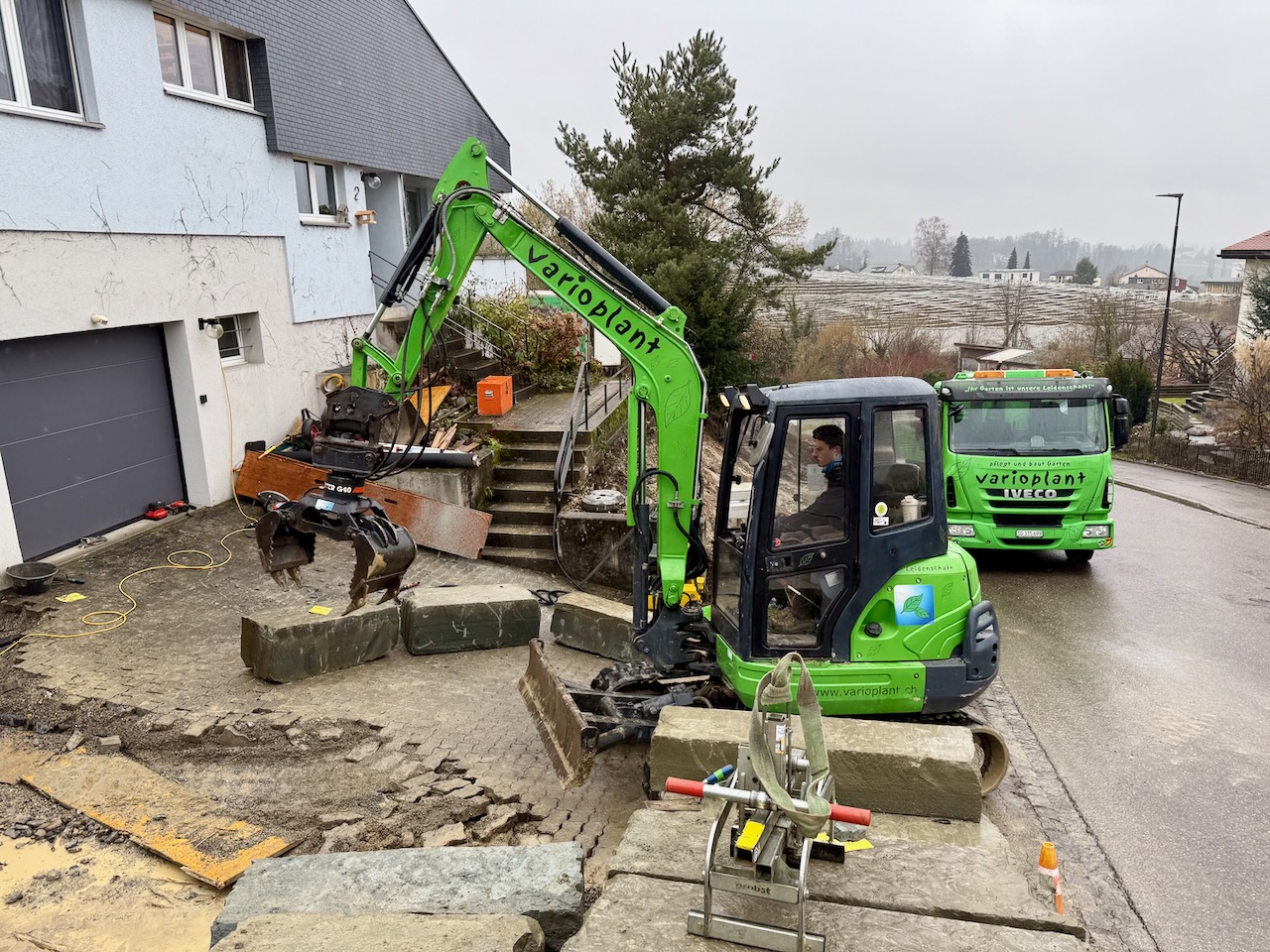 "Warum Rorschacher Sandstein der Geheimtipp für edle Gärten ist – und wie er deinen Aussenbereich transformiert!"