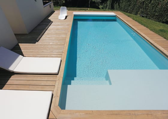 Desjoyaux Pool mit Liegefläche